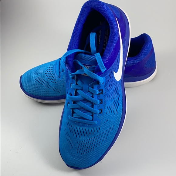 Nike Shoes - Nike Run Flex 2016